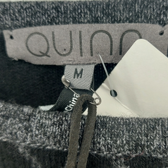 Quinn Cashmere Bodycon Midi Dress Size Medium - Picture 2 of 7